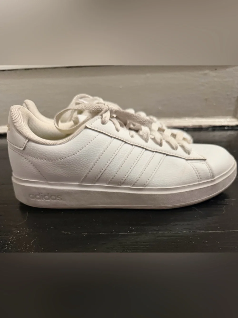 Adidas Grand Court 2.0 Cloud White Sneakers with Gold Metallic Details